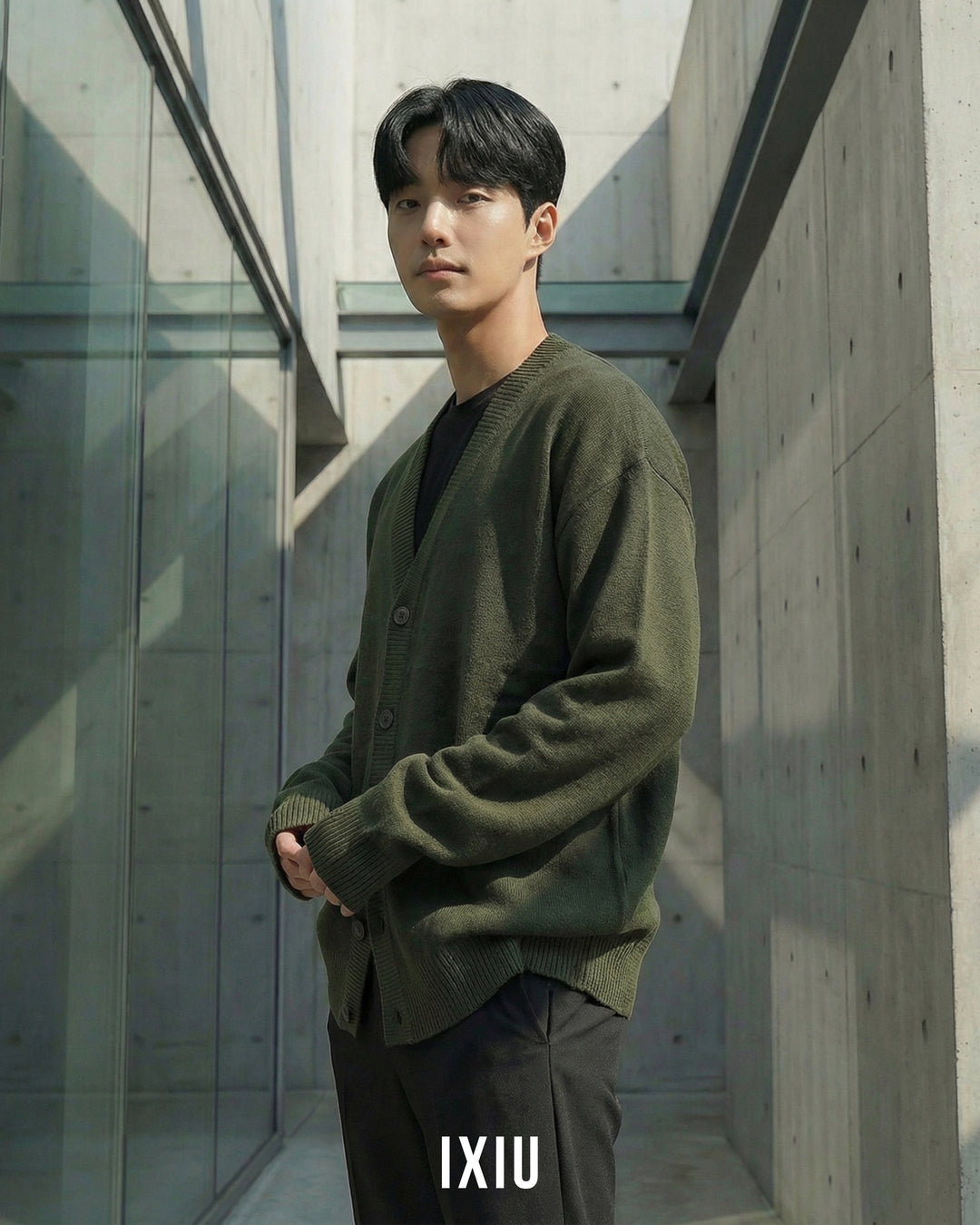 【静かなる品格】Vネック・オールドマネー・ニットカーディガン（韓国ミニマル）