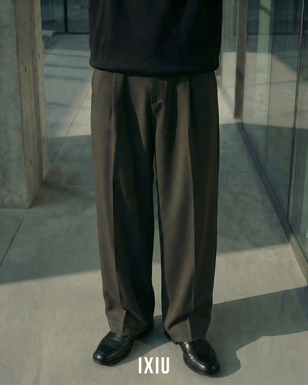 【極厚の直線美】クリーンフィット・ヘビーウェイトスラックス（韓国ミニマル）