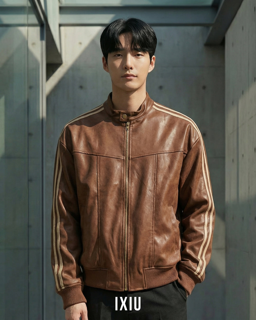 【ハイクラス】プレミアム・ヴィーガンレザー・スタンドカラーブルゾン（韓国ミニマル）