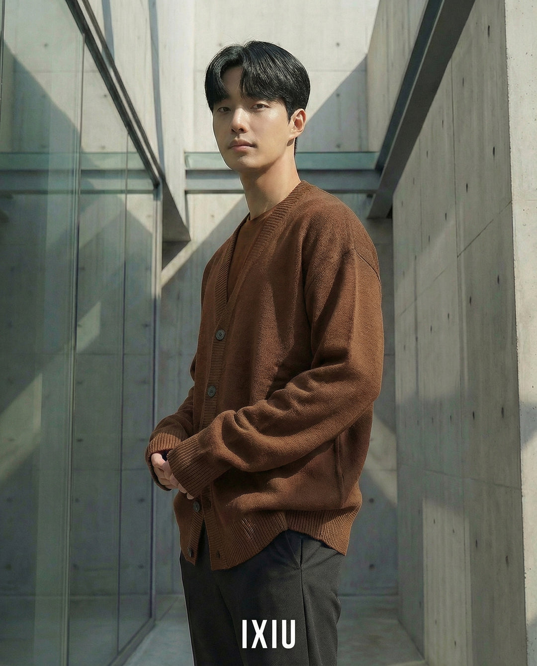 【静かなる品格】Vネック・オールドマネー・ニットカーディガン（韓国ミニマル）