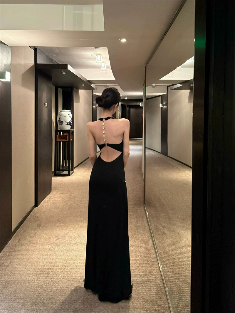 设计感露背挂脖连衣裙女夏季御姐风修身礼服长裙黑色气质包臀裙子