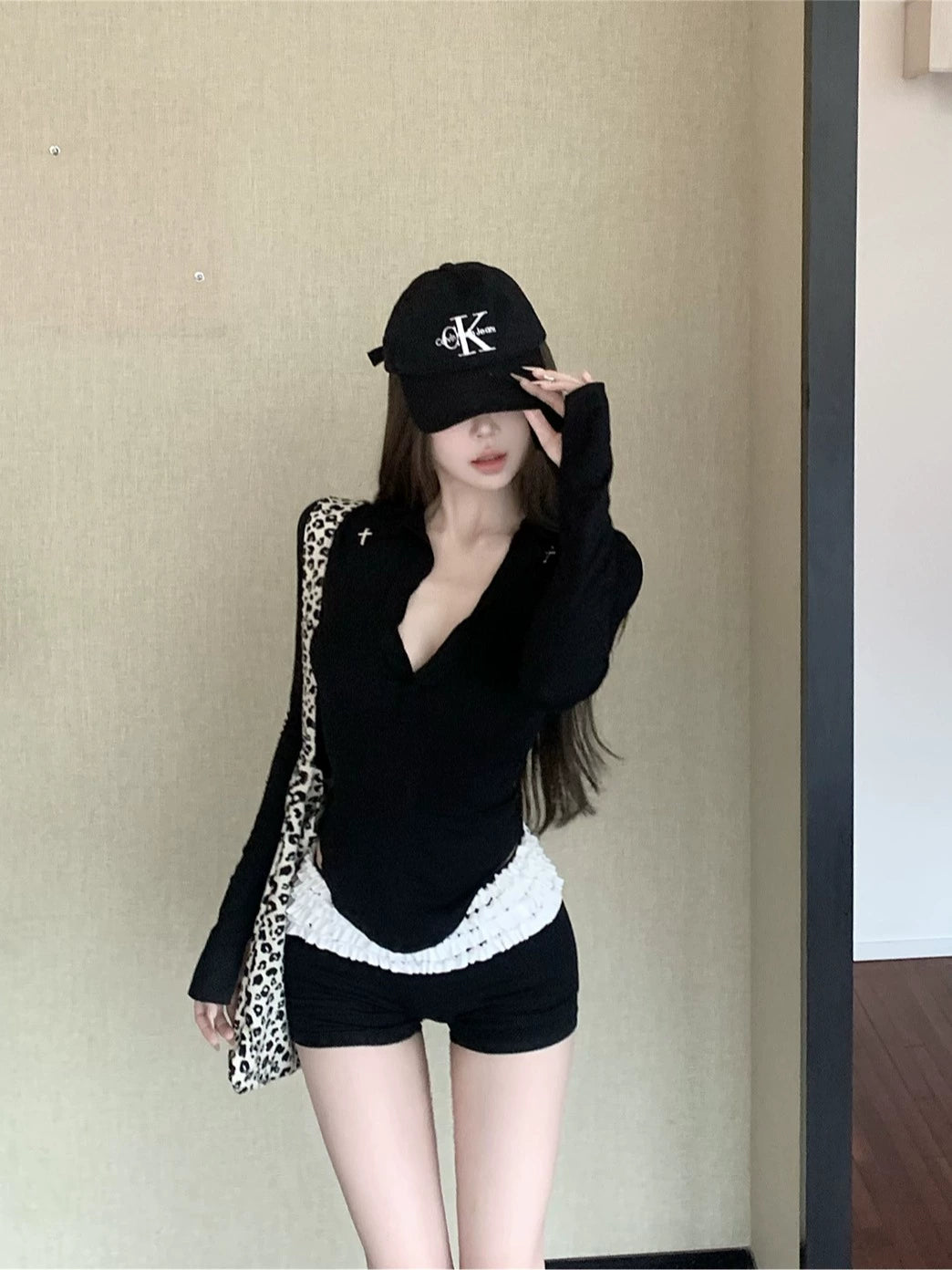 Black V-Neck Slim Fit Long Sleeve Top – Sexy Curved Hem Design