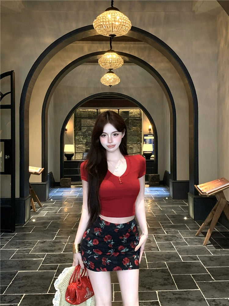 Red V-Neck Slim Knit Short Sleeve Top – Summer Sexy Fitted Crop Tee