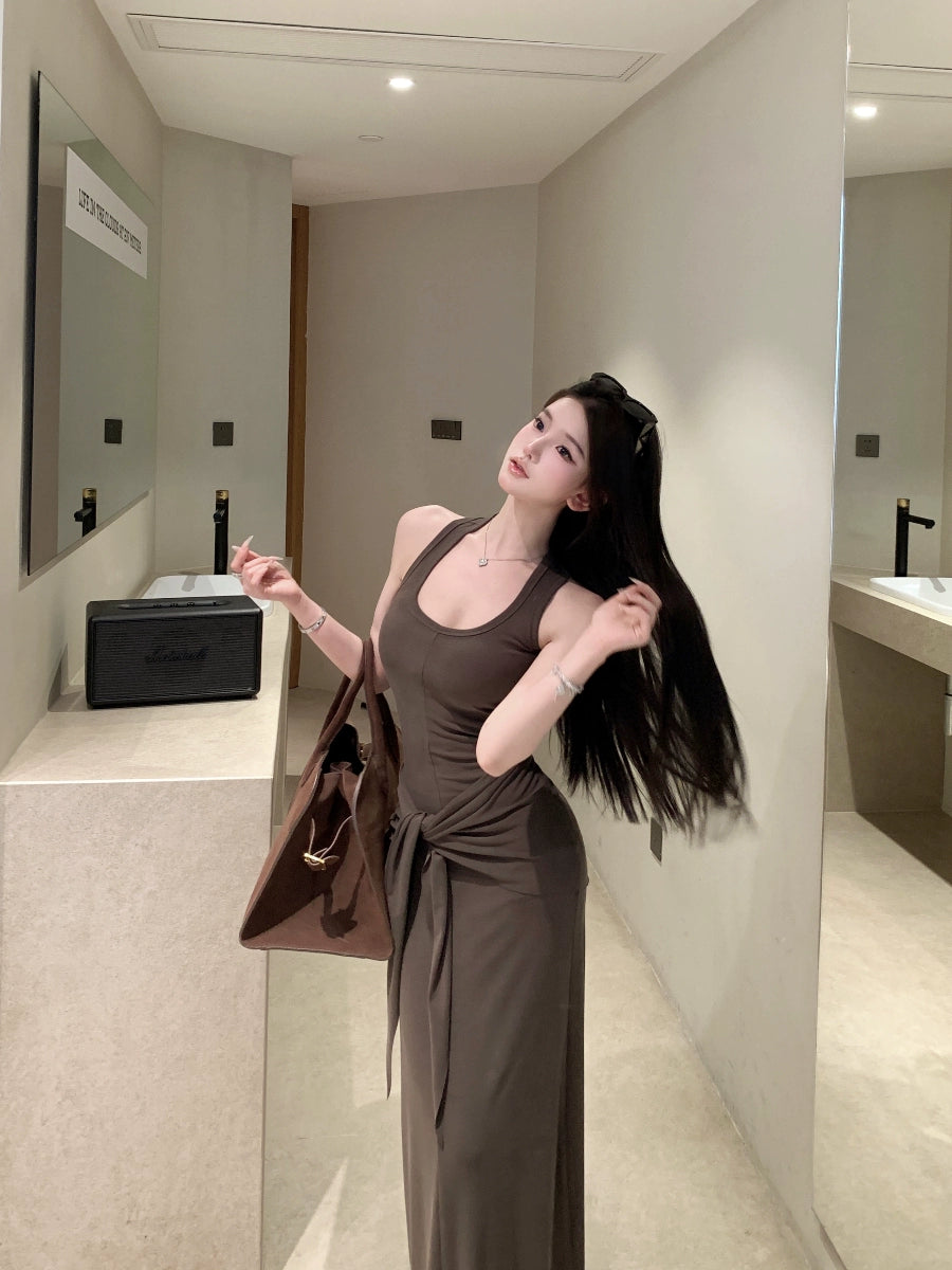 Đầm Maxi Ôm Body Không Tay Cổ Chữ U Màu Đen – Phong Cách Dự Tiệc Mùa Hè Ôm Vừa (Có 3 Màu)