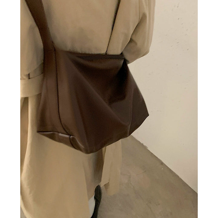 Korean-Style Large Capacity Tote & Shoulder Bag – 2025 Casual Crossbody Commuter Bag for Women (Available in 3 Colors)