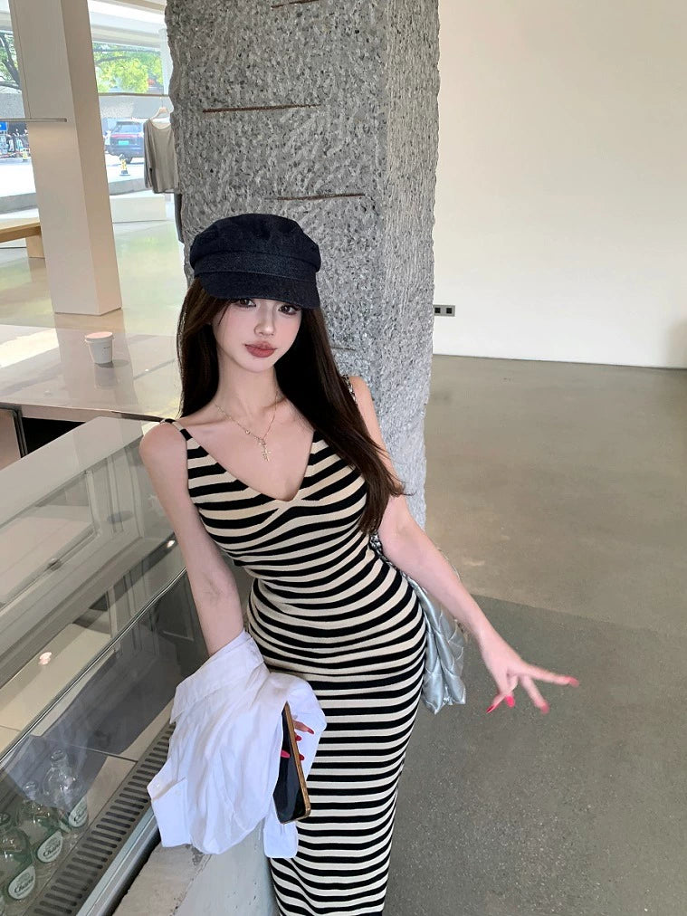 Striped V-Neck Bodycon Maxi Dress with Side Slit – Summer Slim Fit Elegant Style