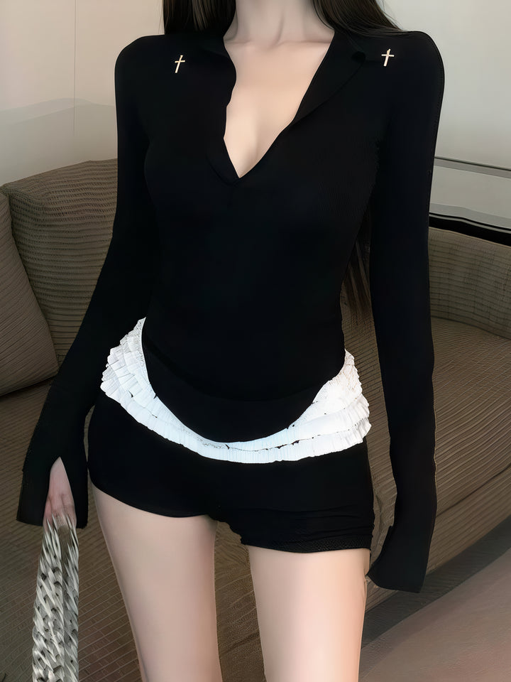 黑色V领修身长袖上衣 - 性感弧形下摆设计