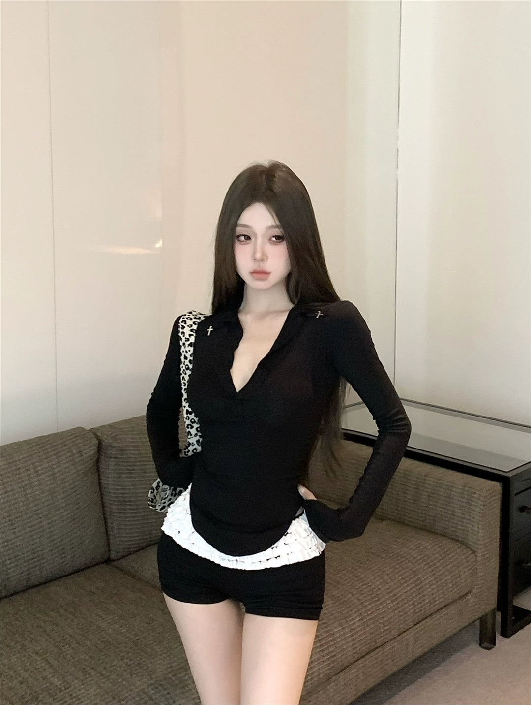 Black V-Neck Slim Fit Long Sleeve Top – Sexy Curved Hem Design