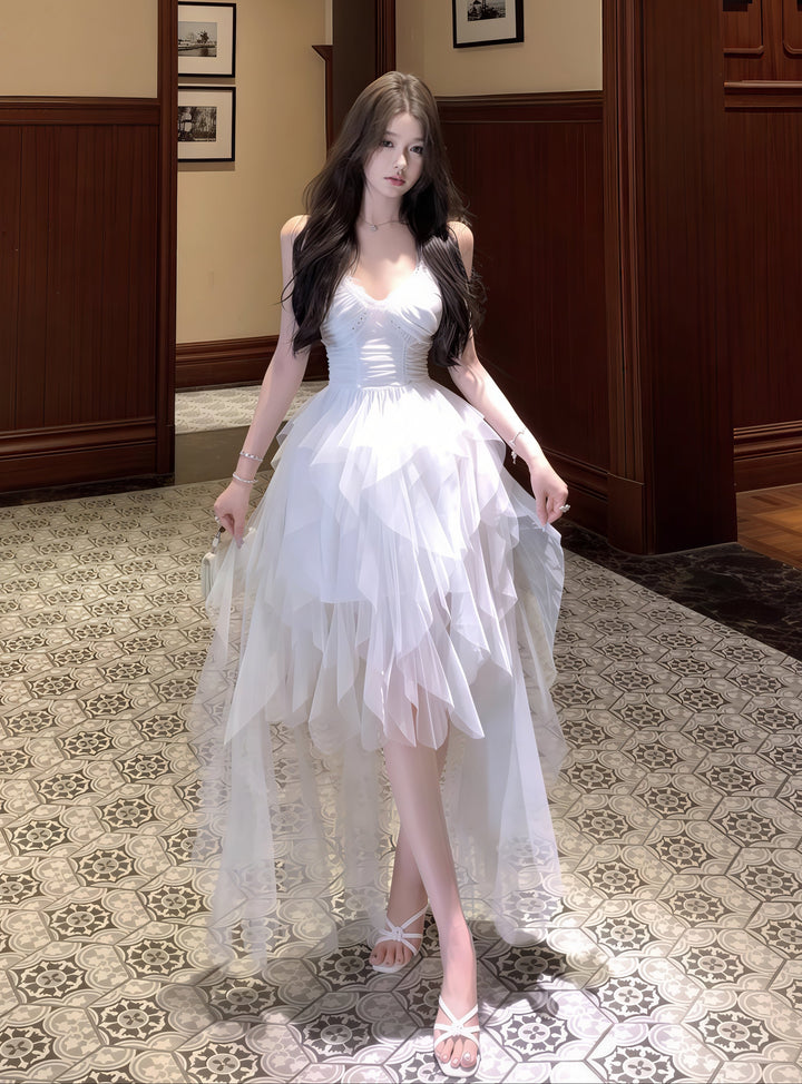 法国白色网纱吊带长裙 – 优雅A字腰部修身礼服