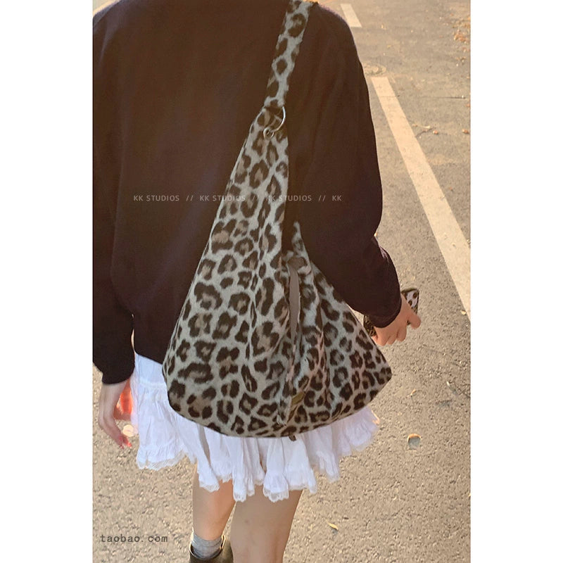 Korean Leopard Print Wool Tote Bag – Trendy Large Capacity Shoulder Bag (Available in 2 Colors)